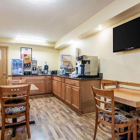 Cloverdale Econo Lodge מראה חיצוני תמונה