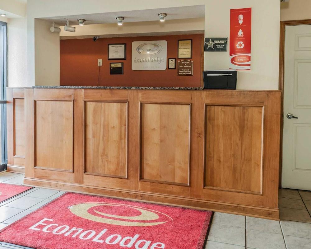 Cloverdale Econo Lodge מראה חיצוני תמונה