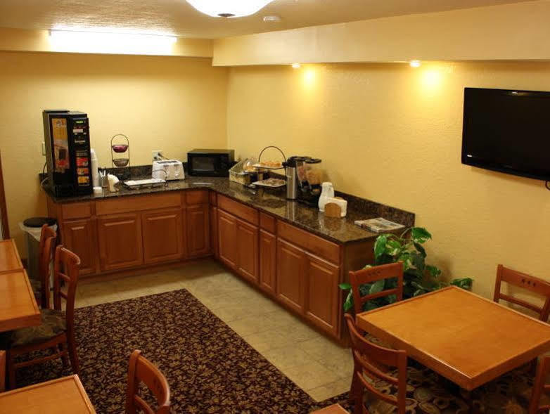 Cloverdale Econo Lodge מראה חיצוני תמונה