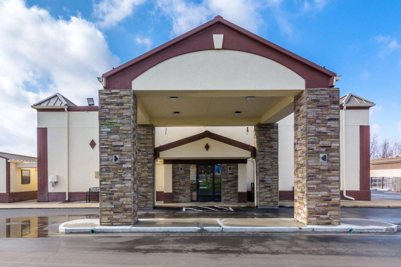 Cloverdale Econo Lodge מראה חיצוני תמונה